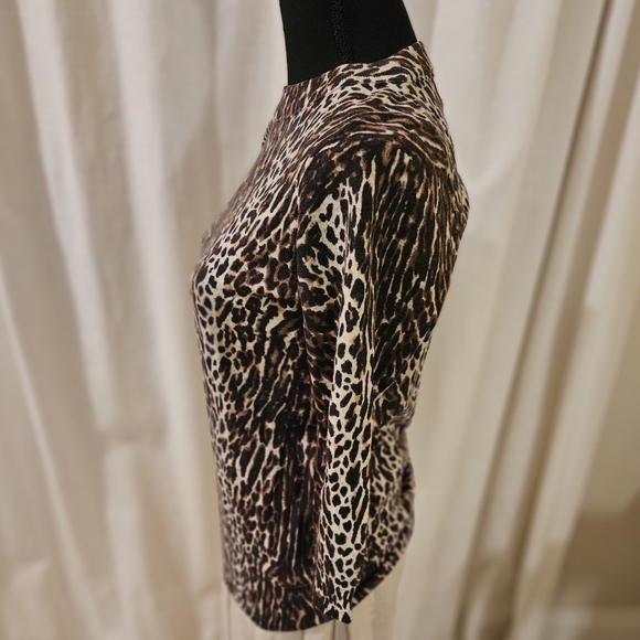 J.CREW 100% Merino Wool Sweater. - Picture 3 of 5